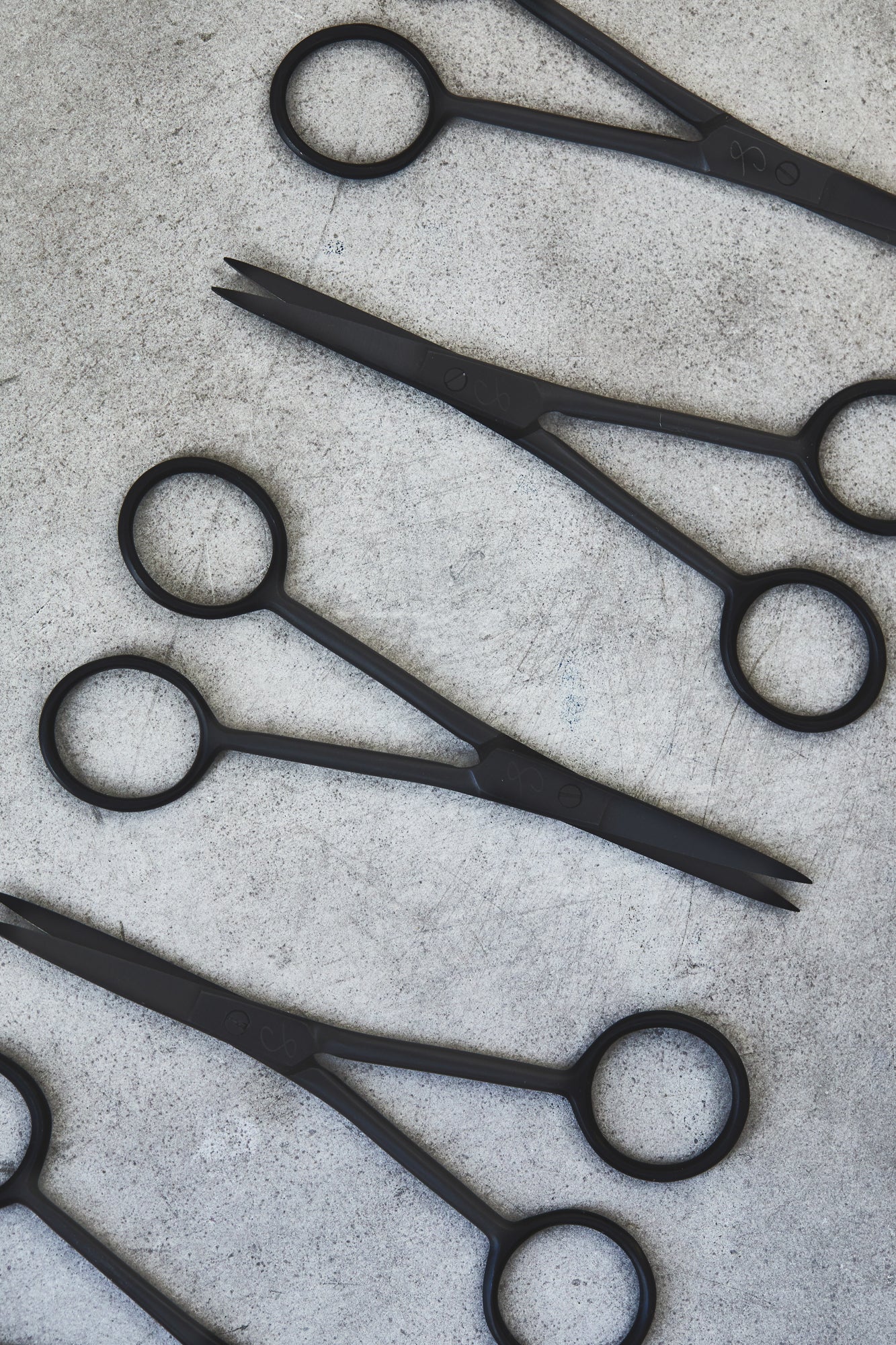Tall Thread Scissors | Black