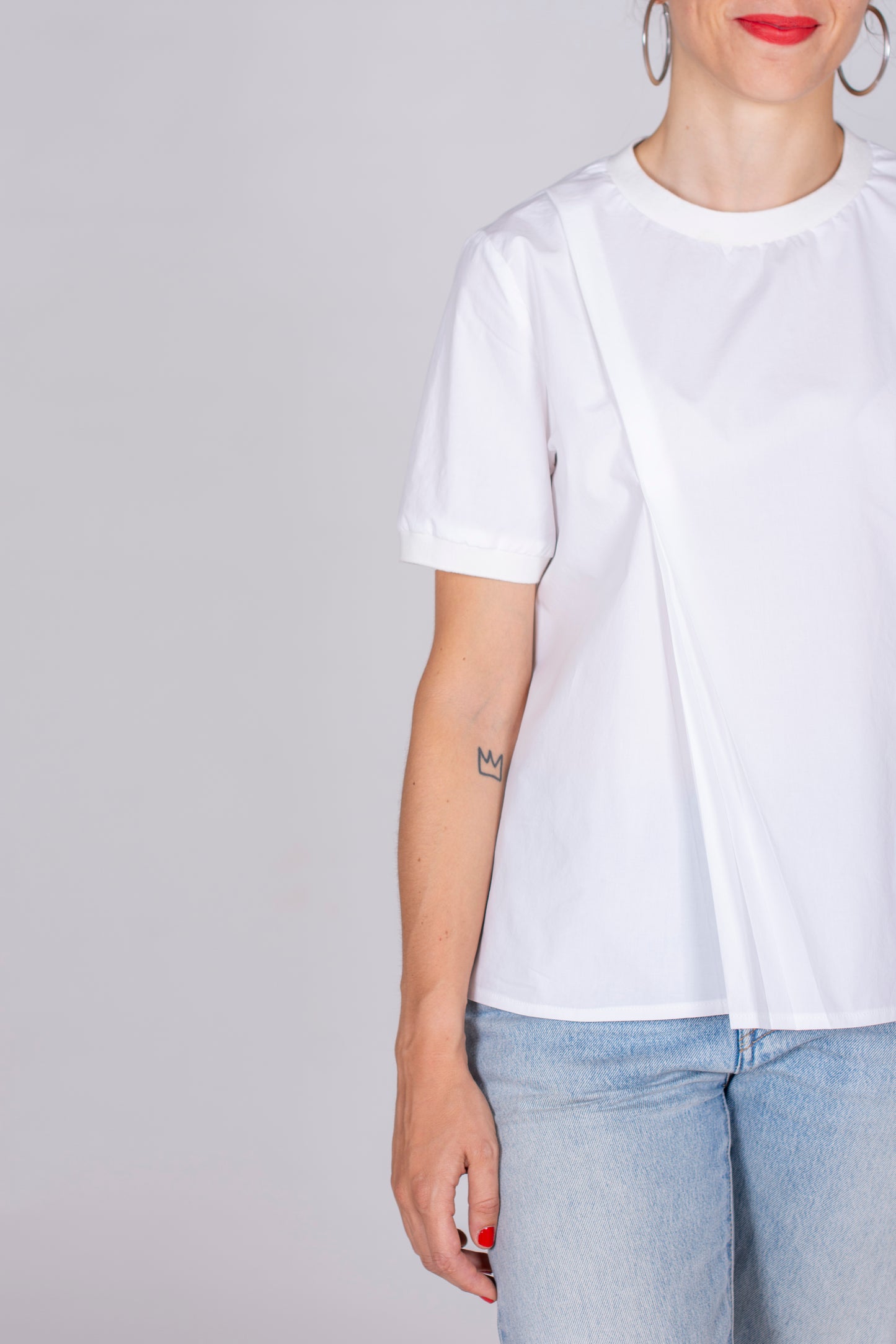 I AM | CLOCHETTE