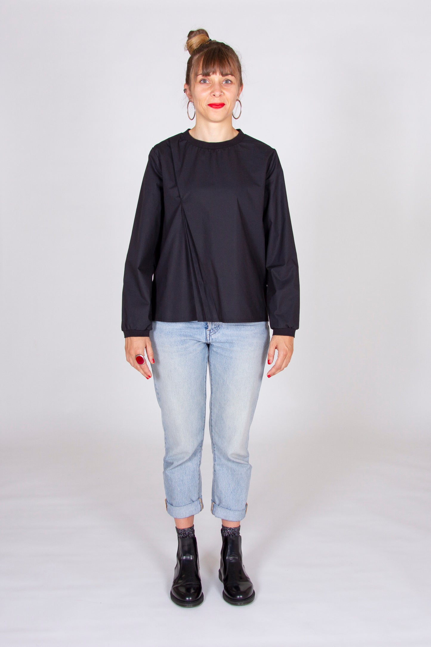 I AM | CLOCHETTE