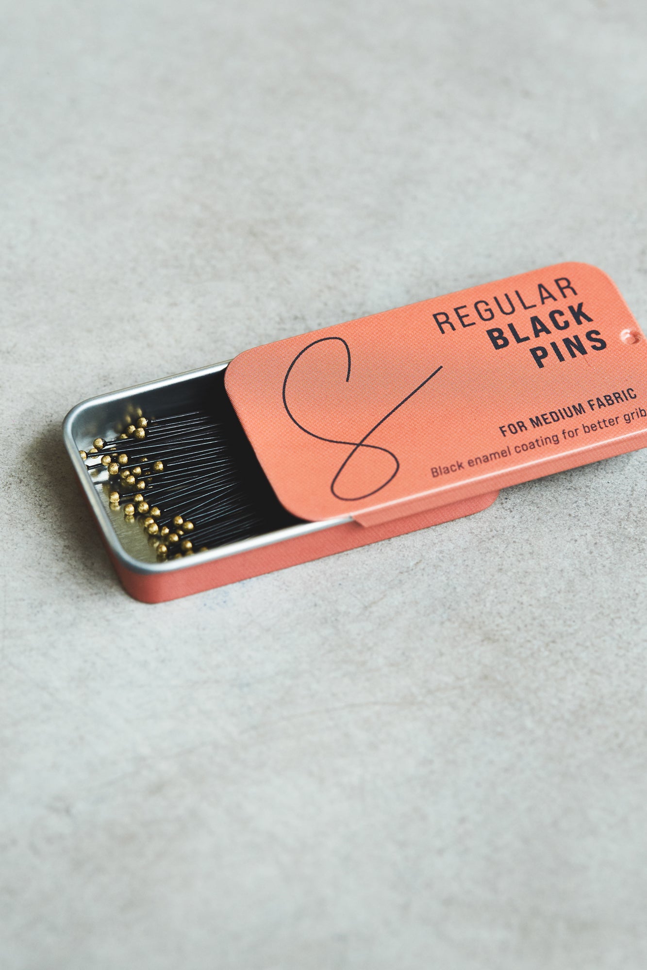 Regular Black Pins