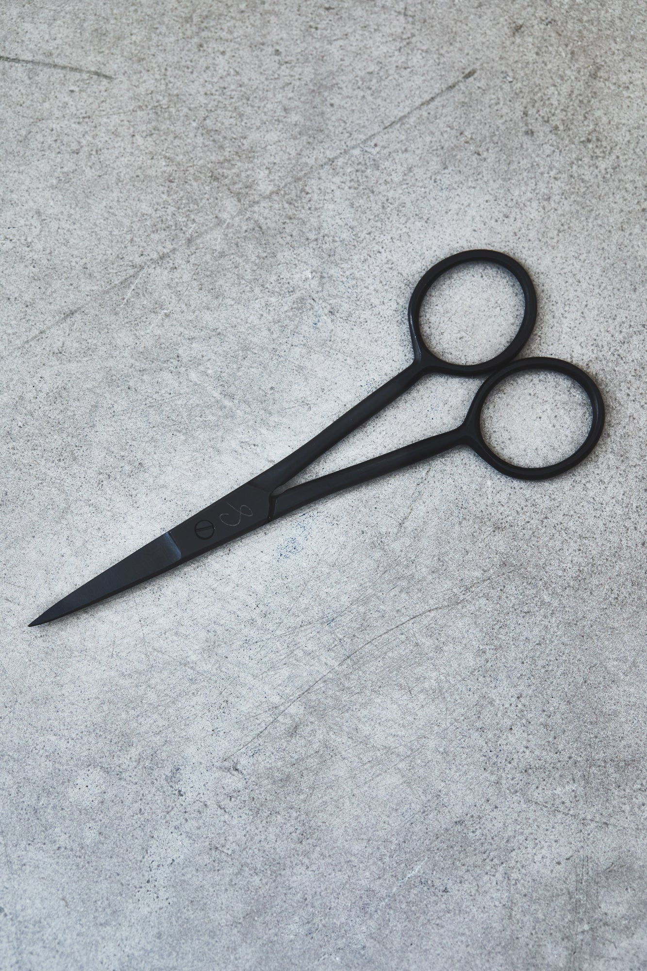 Tall Thread Scissors | Black